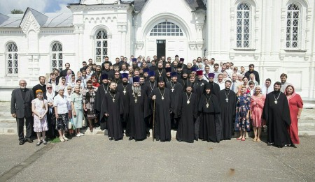 Настоятель Троицкого храма х. Ягодинка принял участие в мероприятиях, посвященных 20-летию возрождения Костромской духовной семинарии