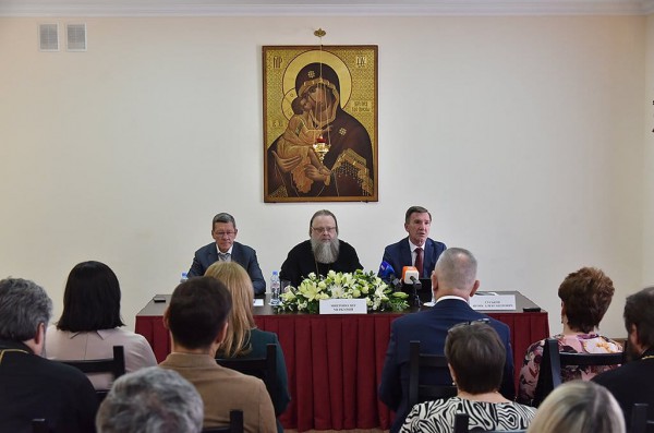 Председатель отдела религиозного образования Шахтинской епархии протоиерей Сергий Яценко принял участие в  заседании оргкомитета XXVIII Димитриевских образовательных чтений
