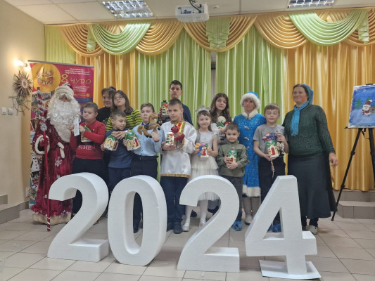 Особых детей поздравили с Рождеством Христовым