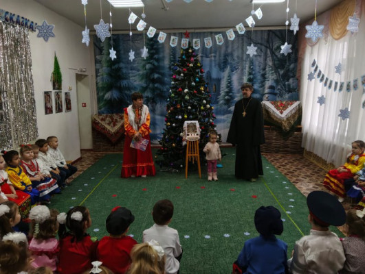В детском саду станицы Заплавской прошел утренник, посвященный дню святителя Николая Чудотворца
