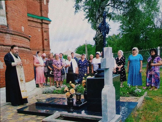 В храме святителя Тихона Задонского станицы Кривянской совершили панихиду о почивших клириках