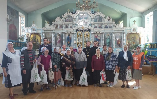 В храме Архистратига Михаила п. Каменоломни прошла раздача благотворительной продуктовой помощи