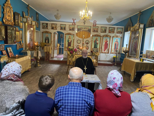 В храме святого благоверного князя Димитрия Донского п. Нижнедонской начала свою работу Библейская группа