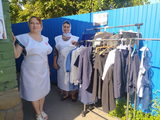 В храме Архистратига Михаила п. Каменоломни прошла акция по раздаче одежды