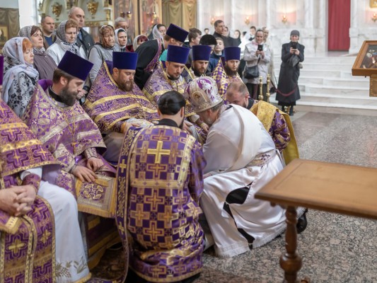 Чин омовения ног в Великий Четверг