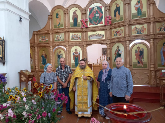 В храмах Нижнедонского благочиния прошли празднования Дня семьи, любви и верности, посвящённые Муромским святым