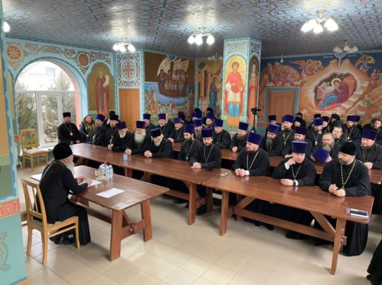 Благочинный приходов Нижнедонского округа принял участие в обучающем семинаре по работе с наркозависимыми и созависимыми