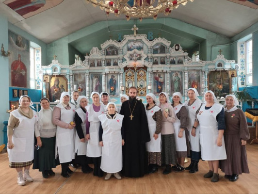 В храме Архистратига Михаила п. Каменоломни Октябрьского района состоялось итоговое собрание сестёр милосердия Марфо-Мариинского Сестричества