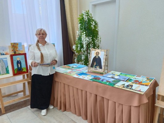 В РДК п. Каменоломни прошла выставка детских рисунков «Заступник земли русской»