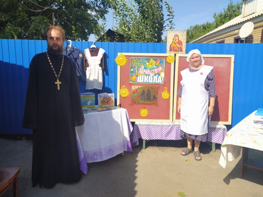 В храме Архистратига Михаила п. Каменоломни прошло тематическое мероприятие "Здравствуй школа"