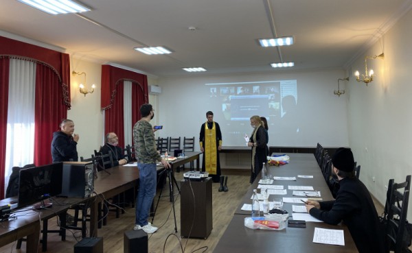 Иеромонах Николай (Наметышев) принял участие в инструктаже по правилам биологической безопасности при взаимодействии с гражданами, находящимся в карантине или на лечении по COVID-19