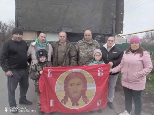 Духовная поддержка рядом с материальной: добровольцы Нижнедонского благочиния помогают не только вещами