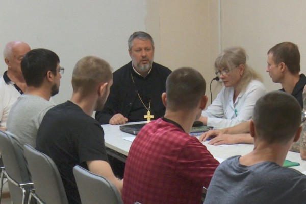 Рабочая группа антинаркотической комиссии Правительства Ростовской области посетила центр помощи зависимым людям в хуторе Маркин