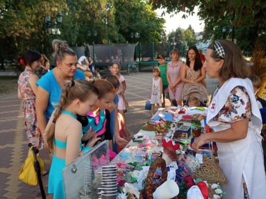 День Российского флага в Октябрьском районе