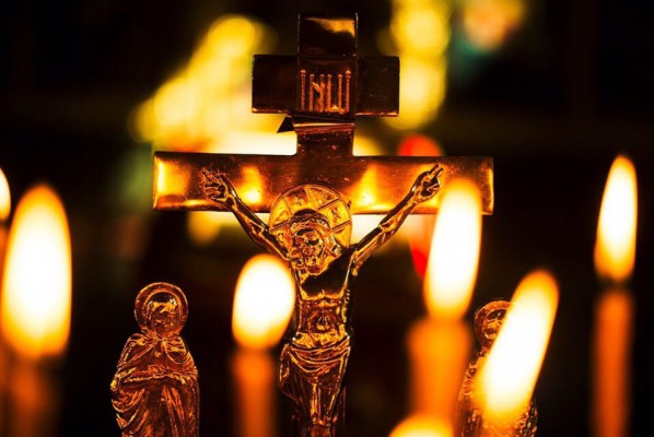 В храмах Нижнедонского благочиния молитвенно почтили память погибших в п. Дмитриадовка Неклиновского района