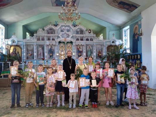 Подведения итогов учебного года в праздник Пятидесятницы