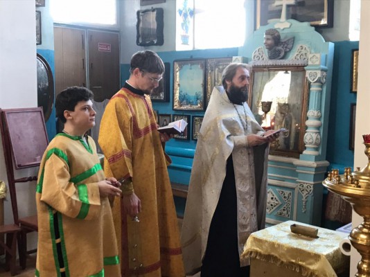 В храмах Нижнедонского благочиния прошли поминальные Богослужения в  память о людях, которые в XX веке стали жертвами массовых репрессий