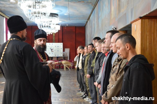 Мобилизованных напутствовали священники