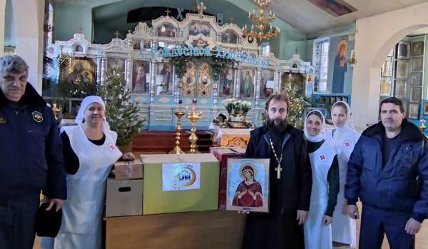 Храм Архангела Михаила п. Каменоломни передал очередной  гуманитарный груз для казаков - участников СВО