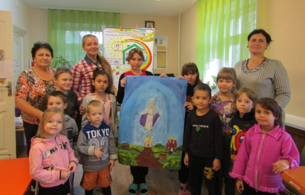 Тематический урок "Под Покровом Пресвятой Богородицы" прошёл в детском приюте "Огонек"