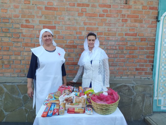 День пожилого человека отметили в храме Архистратига Михаила п. Каменоломни