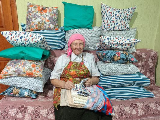 Тепло серебряных рук для наших защитников