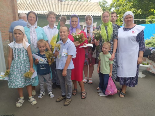 День семьи, любви и верности отметили на приходе Архистратига Михаила п. Каменоломни