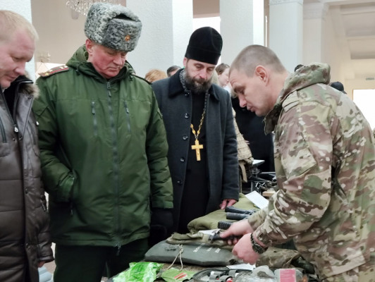 В Октябрьском районе прошла выставка трофеев, полученных в ходе СВО
