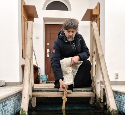 Великое освящение воды совершено в Казанской Часовне - купели станицы Бессергеневской