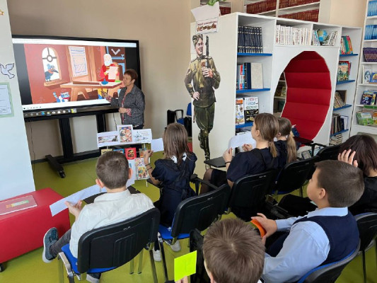 Через книгу к добру и свету: День православной книги в школе №72