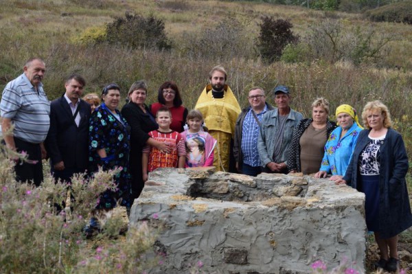 Освящение кладезя в поселке Заречный
