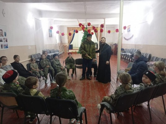 Иерей Сергий Липень провел встречу с воспитанниками казачьей молодежной организации «Донцы»