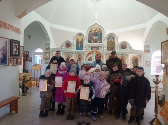 День матери казачки отпраздновали при храме вмч. Георгия Победоносца поселка Новозарянский